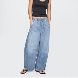 GAP Mid-Rise Ultra Soft Horseshoe Wide-Leg Jeans With Draw Strings Waist.
